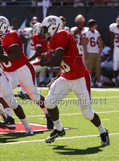 Thumbnail 3 in Wayne vs. McKinley (Kirk Herbstreit National Kickoff Classic) photogallery.
