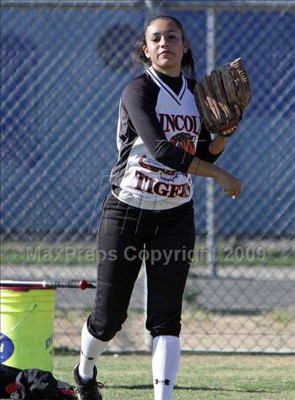 Thumbnail 2 in Lincoln vs. Birmingham (Valley Classic) photogallery.