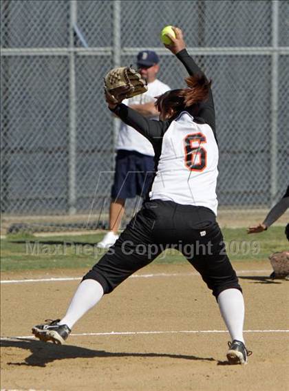 Thumbnail 2 in Lincoln vs. Birmingham (Valley Classic) photogallery.