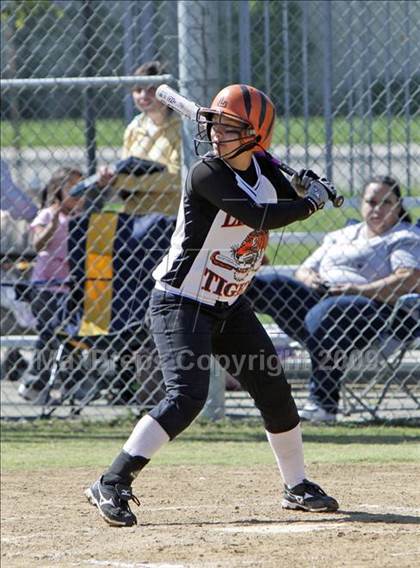 Thumbnail 2 in Lincoln vs. Birmingham (Valley Classic) photogallery.