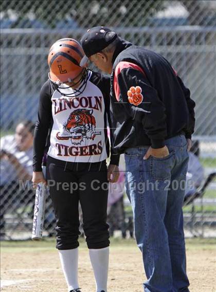 Thumbnail 2 in Lincoln vs. Birmingham (Valley Classic) photogallery.