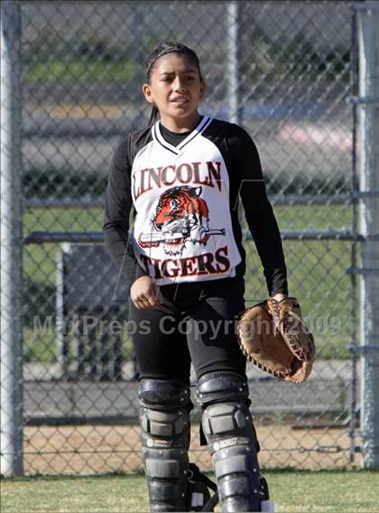 Thumbnail 2 in Lincoln vs. Birmingham (Valley Classic) photogallery.