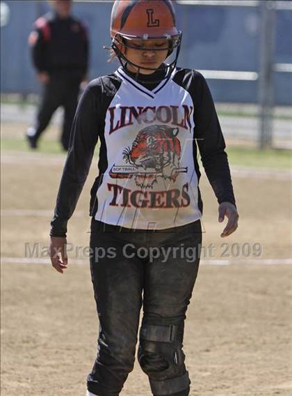 Thumbnail 3 in Lincoln vs. Birmingham (Valley Classic) photogallery.