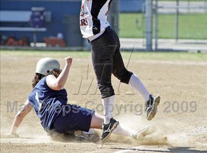 Thumbnail 1 in Lincoln vs. Birmingham (Valley Classic) photogallery.