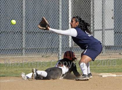 Thumbnail 1 in Lincoln vs. Birmingham (Valley Classic) photogallery.