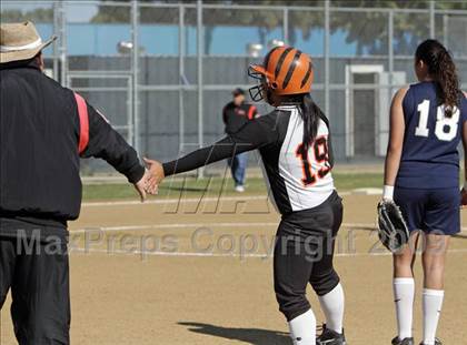 Thumbnail 3 in Lincoln vs. Birmingham (Valley Classic) photogallery.