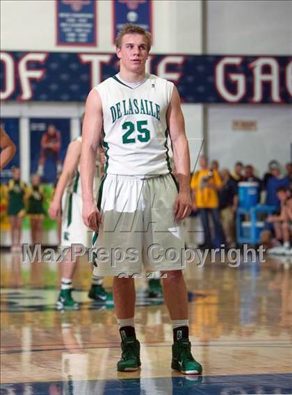 Thumbnail 3 in De La Salle vs. San Ramon Valley (CIF NCS Playoffs) photogallery.