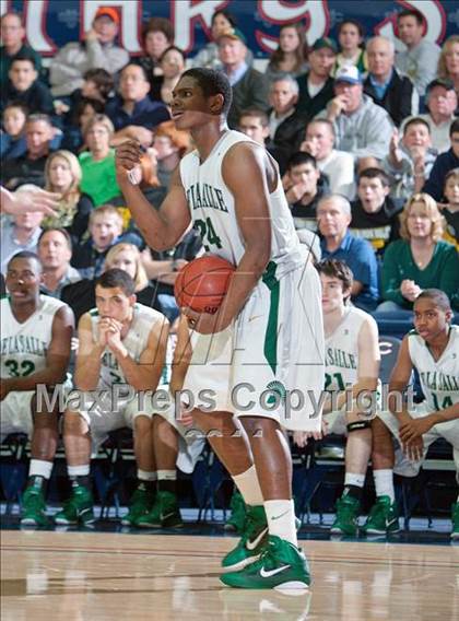 Thumbnail 2 in De La Salle vs. San Ramon Valley (CIF NCS Playoffs) photogallery.