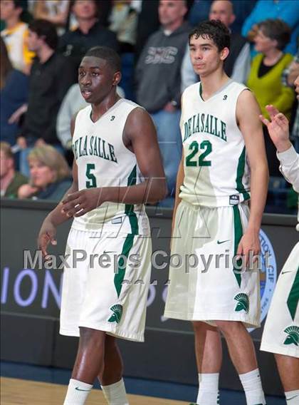 Thumbnail 2 in De La Salle vs. San Ramon Valley (CIF NCS Playoffs) photogallery.
