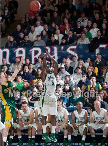 Thumbnail 2 in De La Salle vs. San Ramon Valley (CIF NCS Playoffs) photogallery.