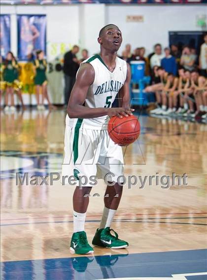 Thumbnail 3 in De La Salle vs. San Ramon Valley (CIF NCS Playoffs) photogallery.