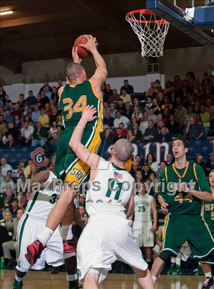 Thumbnail 2 in De La Salle vs. San Ramon Valley (CIF NCS Playoffs) photogallery.
