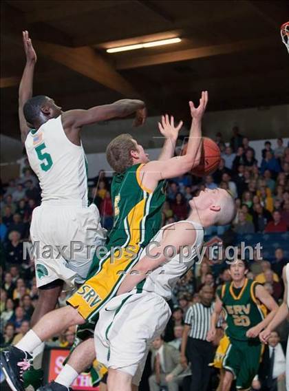 Thumbnail 2 in De La Salle vs. San Ramon Valley (CIF NCS Playoffs) photogallery.