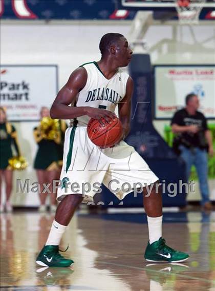 Thumbnail 1 in De La Salle vs. San Ramon Valley (CIF NCS Playoffs) photogallery.