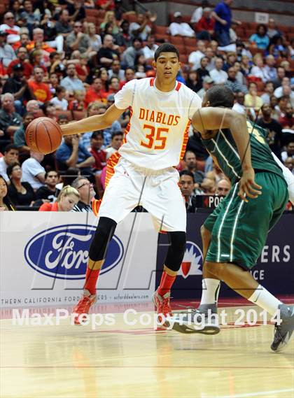 Thumbnail 3 in Long Beach Poly vs. Mission Viejo (CIF SS 1AA Final) photogallery.