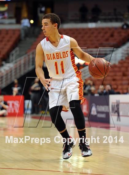 Thumbnail 3 in Long Beach Poly vs. Mission Viejo (CIF SS 1AA Final) photogallery.