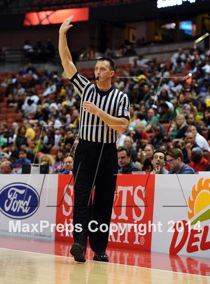 Thumbnail 3 in Long Beach Poly vs. Mission Viejo (CIF SS 1AA Final) photogallery.