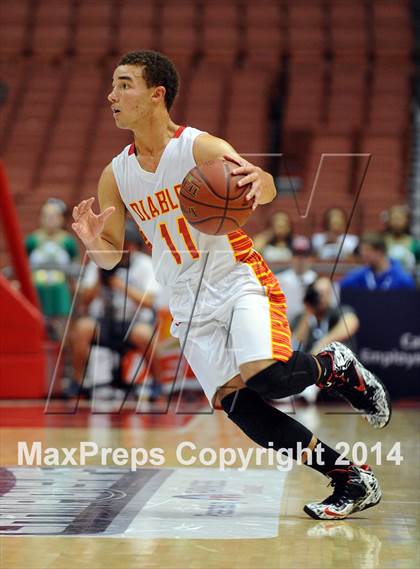 Thumbnail 2 in Long Beach Poly vs. Mission Viejo (CIF SS 1AA Final) photogallery.