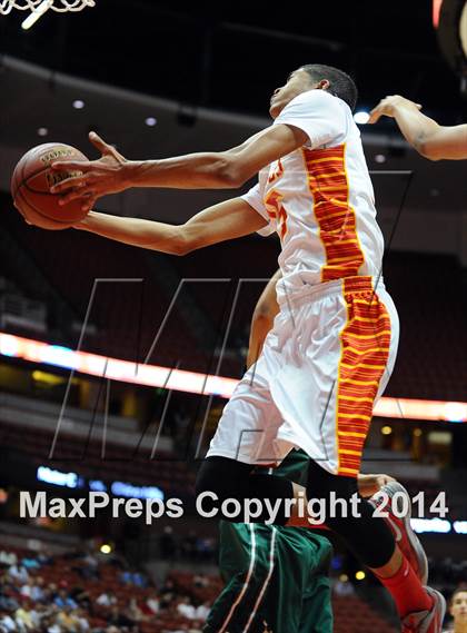 Thumbnail 3 in Long Beach Poly vs. Mission Viejo (CIF SS 1AA Final) photogallery.
