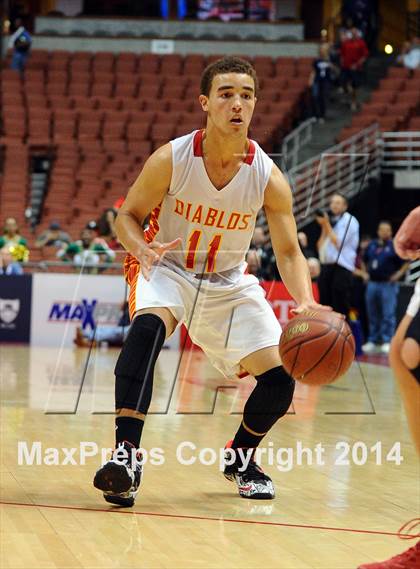 Thumbnail 2 in Long Beach Poly vs. Mission Viejo (CIF SS 1AA Final) photogallery.