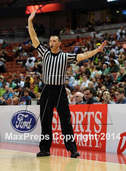 Thumbnail 1 in Long Beach Poly vs. Mission Viejo (CIF SS 1AA Final) photogallery.