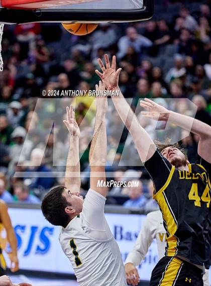 Thumbnail 3 in Del Oro vs. Vanden (CIF SJS D2 Final) photogallery.