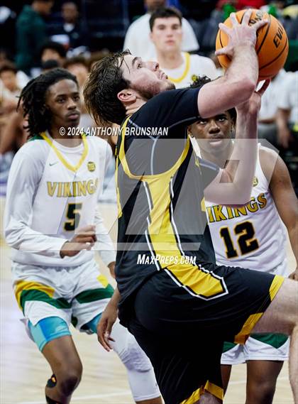 Thumbnail 1 in Del Oro vs. Vanden (CIF SJS D2 Final) photogallery.