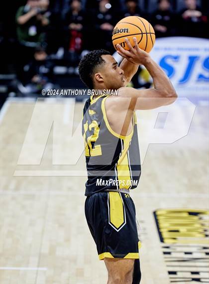 Thumbnail 1 in Del Oro vs. Vanden (CIF SJS D2 Final) photogallery.