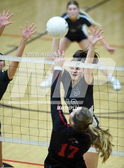 Thumbnail 1 in Chaparral @ Murrieta Valley photogallery.