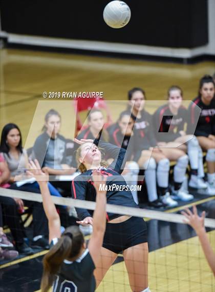 Thumbnail 3 in Chaparral @ Murrieta Valley photogallery.