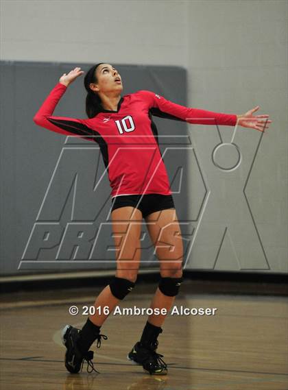 Thumbnail 1 in Fort Bend Austin vs. Oak Ridge (NIKE Invtational Tournament) photogallery.