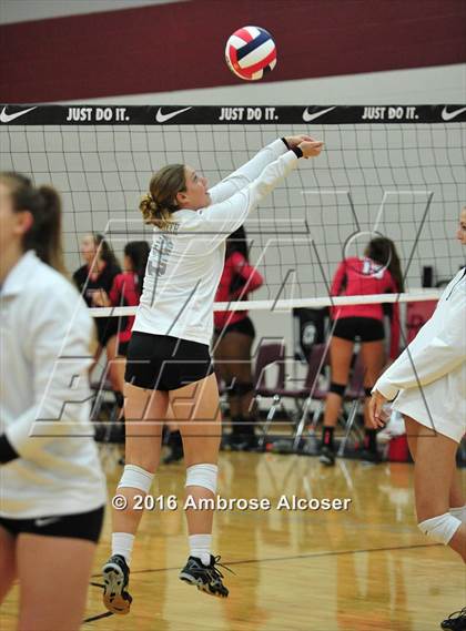 Thumbnail 3 in Fort Bend Austin vs. Oak Ridge (NIKE Invtational Tournament) photogallery.