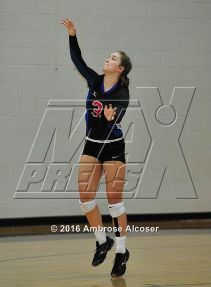 Thumbnail 2 in Fort Bend Austin vs. Oak Ridge (NIKE Invtational Tournament) photogallery.