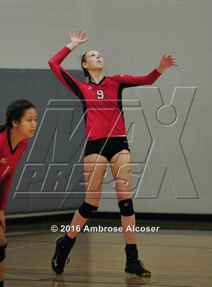 Thumbnail 1 in Fort Bend Austin vs. Oak Ridge (NIKE Invtational Tournament) photogallery.