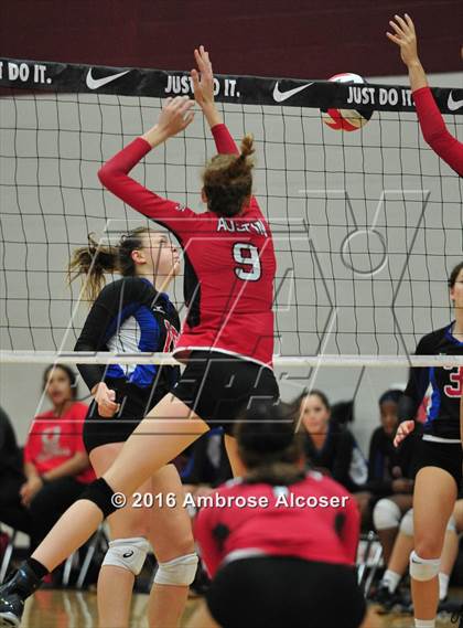 Thumbnail 2 in Fort Bend Austin vs. Oak Ridge (NIKE Invtational Tournament) photogallery.