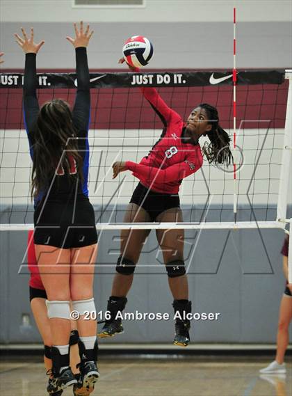 Thumbnail 3 in Fort Bend Austin vs. Oak Ridge (NIKE Invtational Tournament) photogallery.