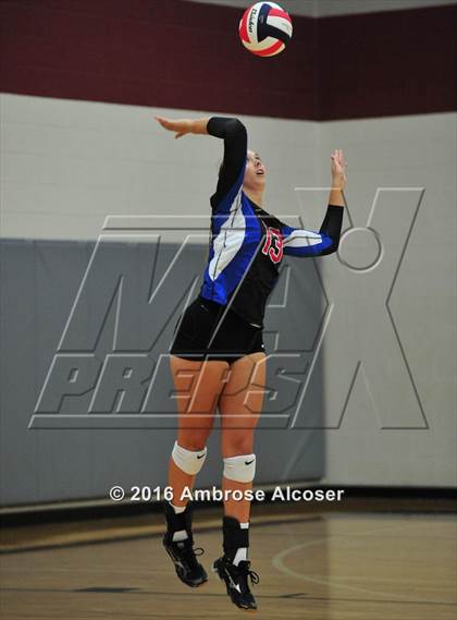 Thumbnail 3 in Fort Bend Austin vs. Oak Ridge (NIKE Invtational Tournament) photogallery.