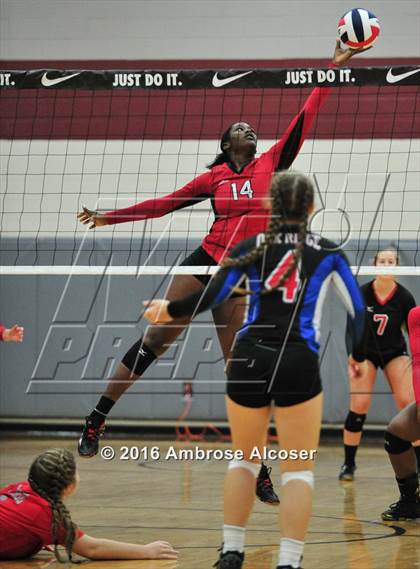 Thumbnail 1 in Fort Bend Austin vs. Oak Ridge (NIKE Invtational Tournament) photogallery.