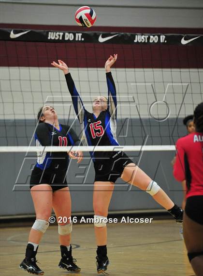 Thumbnail 2 in Fort Bend Austin vs. Oak Ridge (NIKE Invtational Tournament) photogallery.