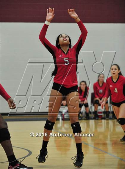 Thumbnail 3 in Fort Bend Austin vs. Oak Ridge (NIKE Invtational Tournament) photogallery.
