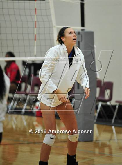 Thumbnail 2 in Fort Bend Austin vs. Oak Ridge (NIKE Invtational Tournament) photogallery.