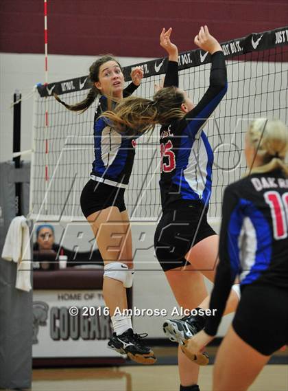 Thumbnail 3 in Fort Bend Austin vs. Oak Ridge (NIKE Invtational Tournament) photogallery.