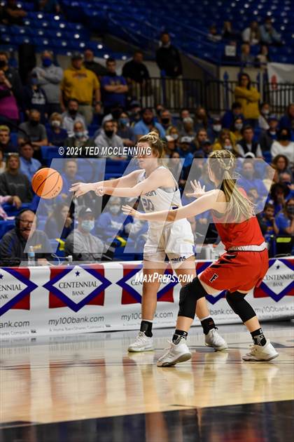 Thumbnail 2 in Harrison vs. Farmington (AAA 4A Final) photogallery.