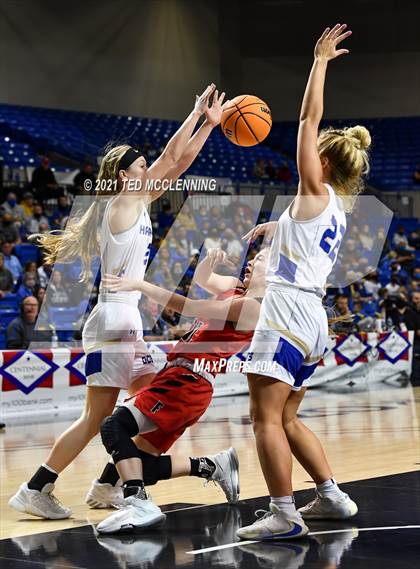 Thumbnail 1 in Harrison vs. Farmington (AAA 4A Final) photogallery.