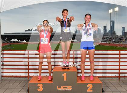 Thumbnail 3 in UIL 1A Track & Field Final (Awards) photogallery.