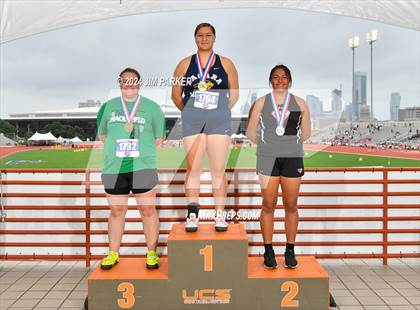 Thumbnail 2 in UIL 1A Track & Field Final (Awards) photogallery.