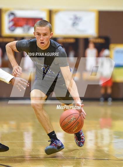 Thumbnail 3 in Temescal Canyon vs. Vista Murrieta (Jared Mandeville Memorial Classic) photogallery.