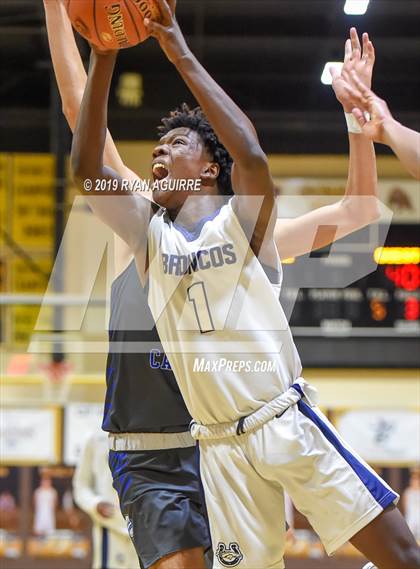 Thumbnail 3 in Temescal Canyon vs. Vista Murrieta (Jared Mandeville Memorial Classic) photogallery.