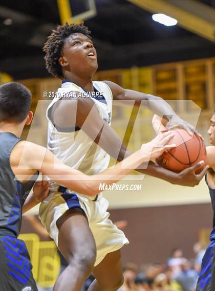 Thumbnail 1 in Temescal Canyon vs. Vista Murrieta (Jared Mandeville Memorial Classic) photogallery.