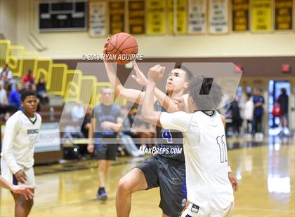 Thumbnail 2 in Temescal Canyon vs. Vista Murrieta (Jared Mandeville Memorial Classic) photogallery.